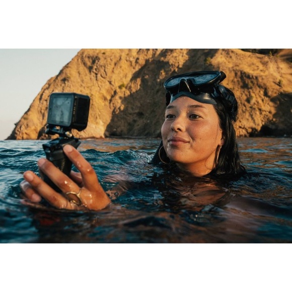 GOPRO HERO11 Action Camera - Black - Picture 1 of 13